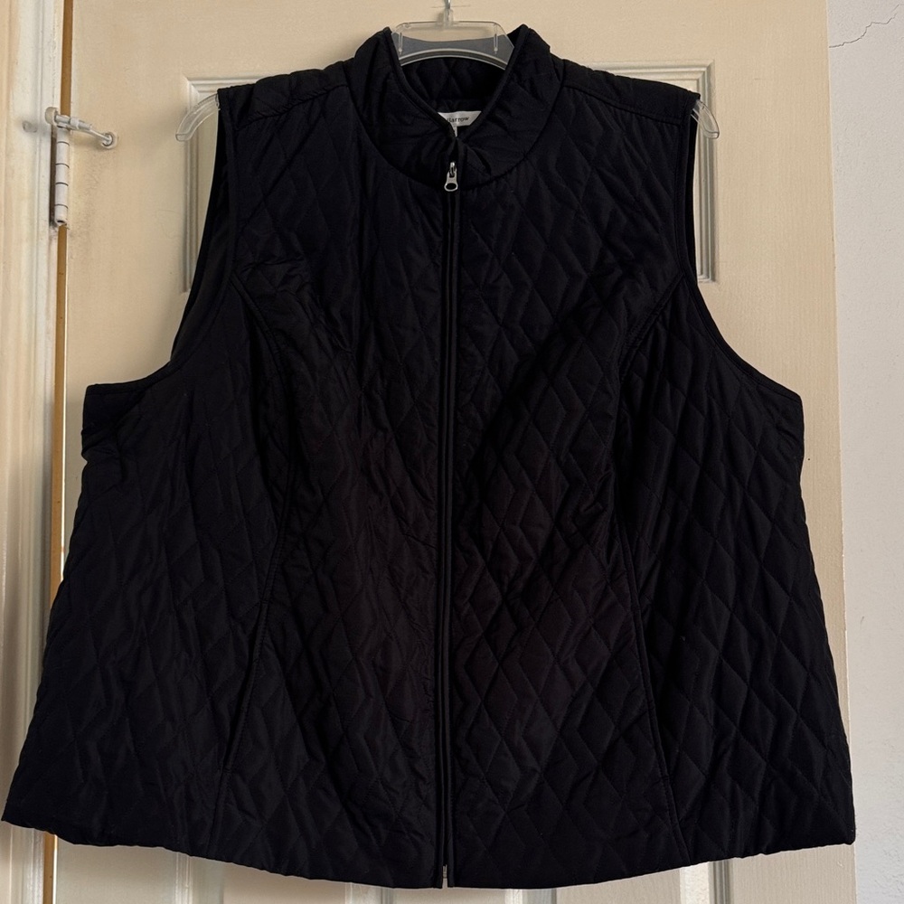 Croft & Barrow Women's Dark Quilted Vest